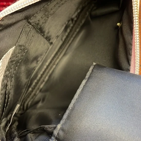 Charging Wallet - Picture 6 of 8